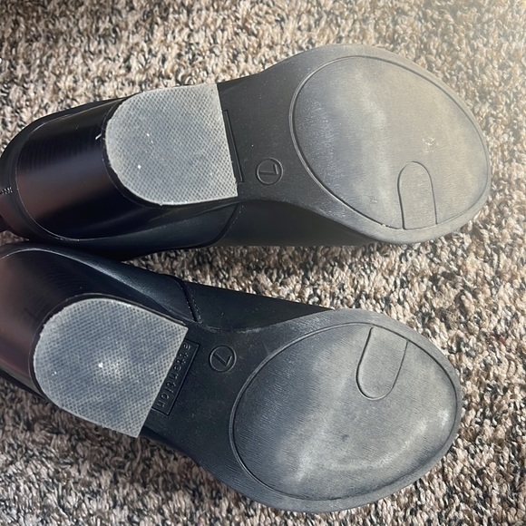 Black boots - Picture 4 of 7